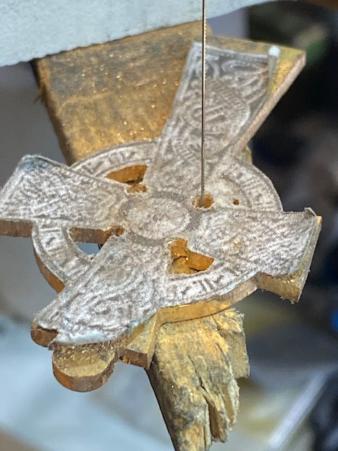 Cross 1