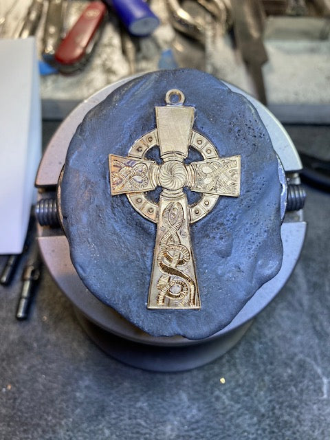 Cross 4